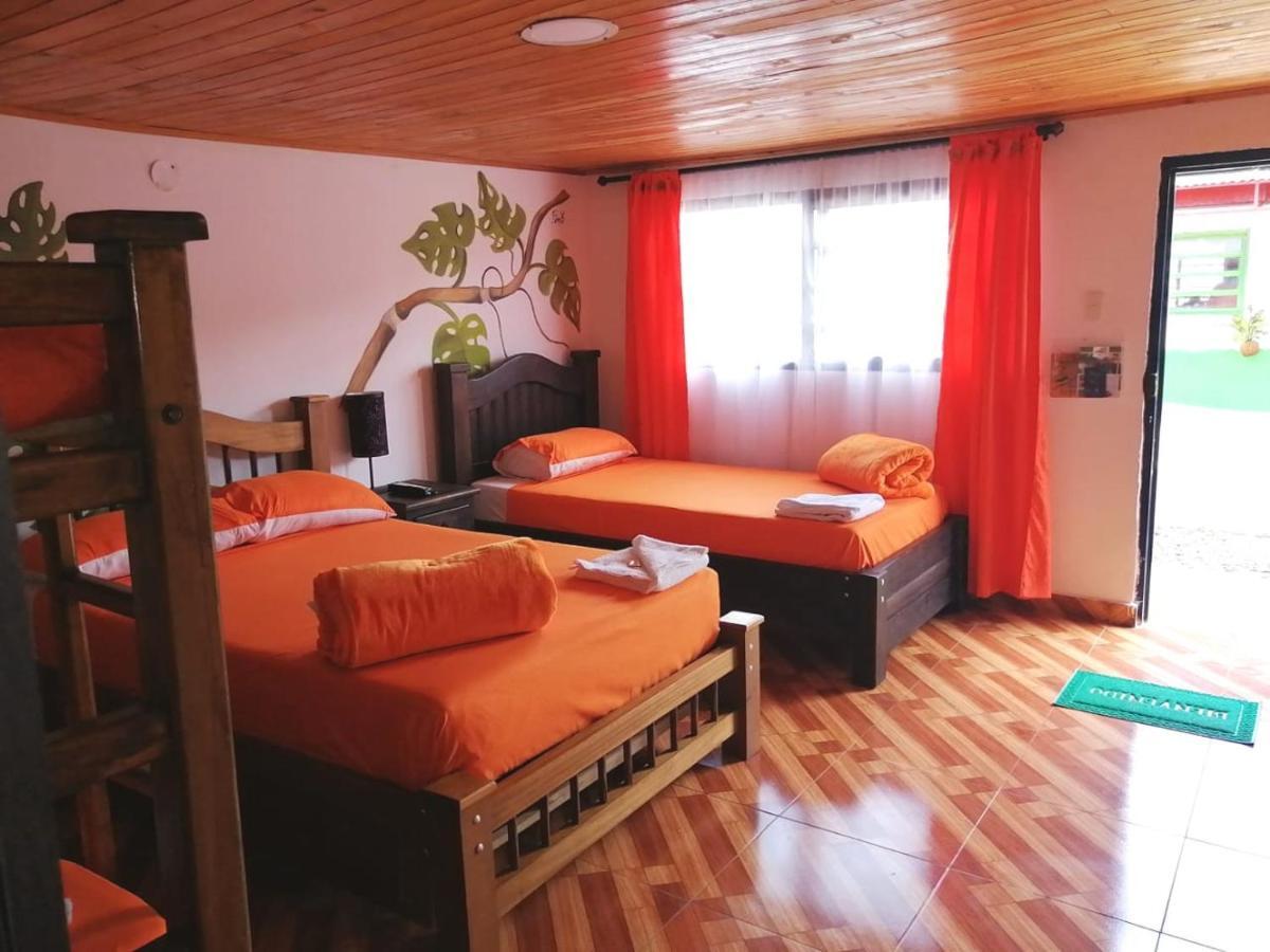 Finca Turistica Santa Clara Hostel Calarca Exterior photo
